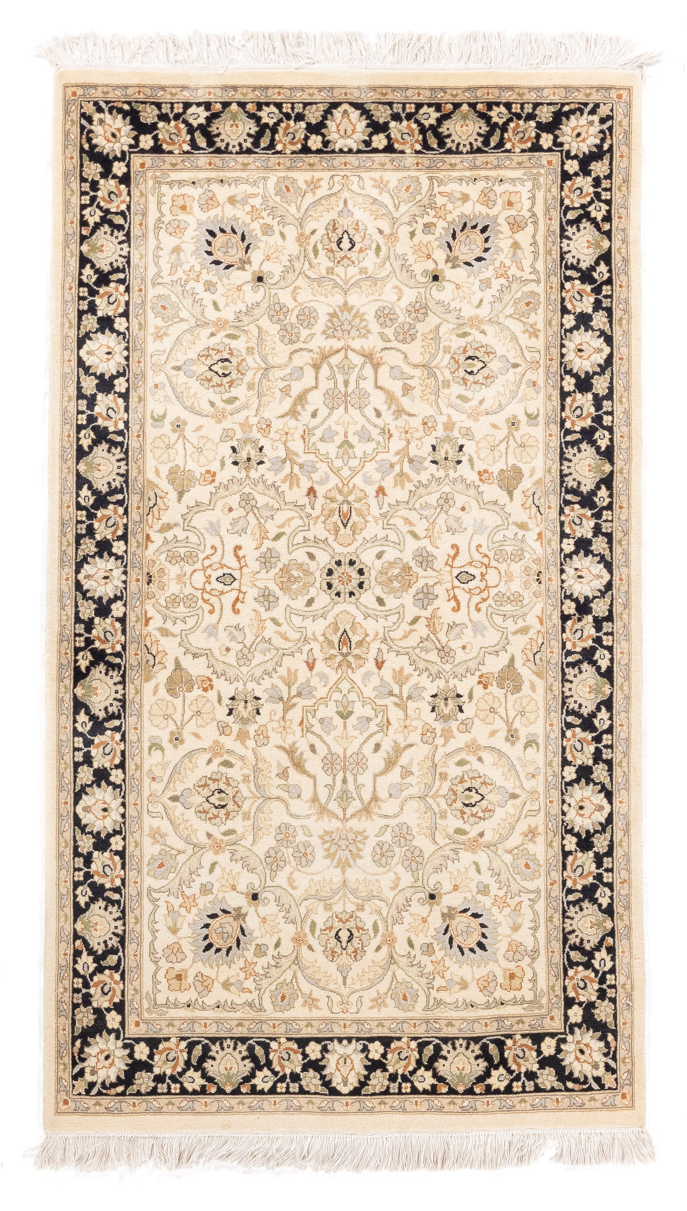 Traditional Pakistan Tabriz Design Rug <br> 3'1 x 5'5